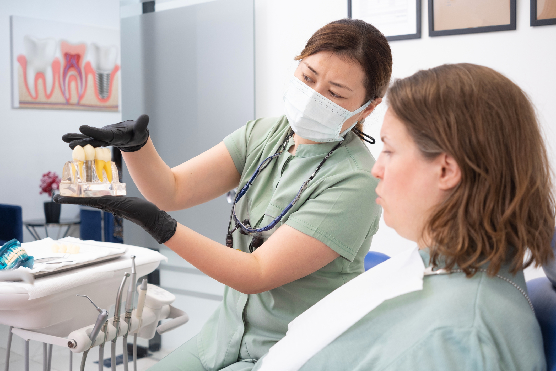 Scoaterea firelor după implant dentar Cluj