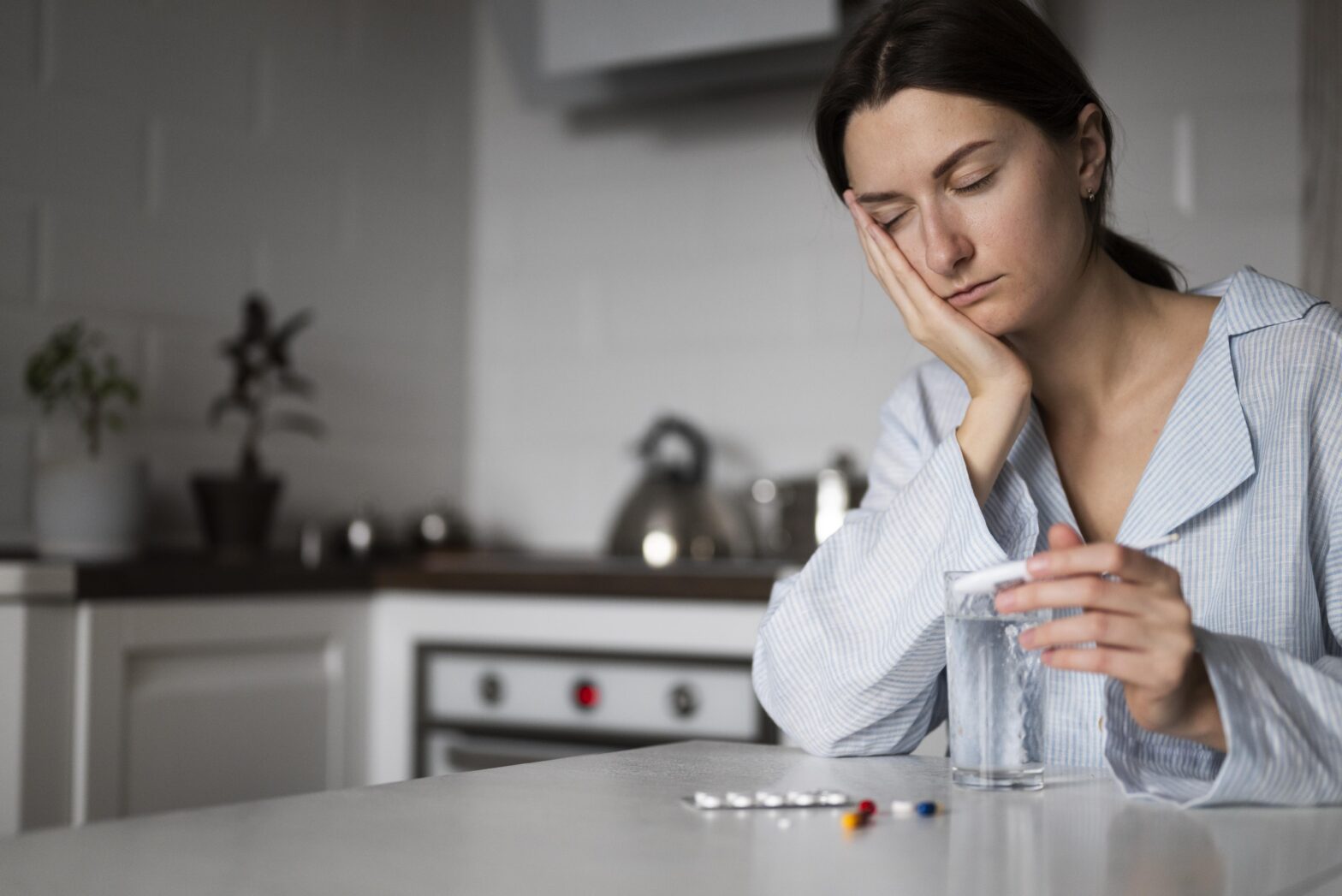 Antiinflamator pentru implant dentar recomandat de medicul STOMESTET