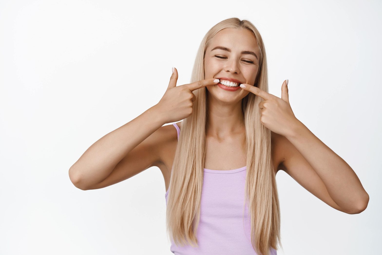 Zâmbet Hollywood realizat la STOMESTET Cluj prin tratamente moderne de estetică dentară