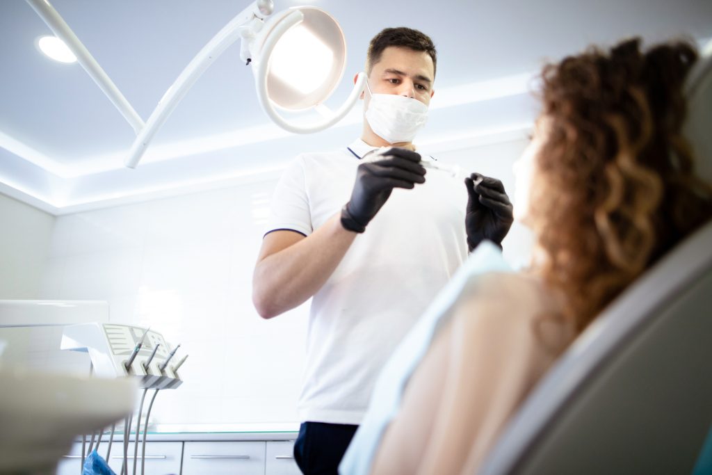 Verificarea unui implant dentar mobil la STOMESTET Cluj-Napoca