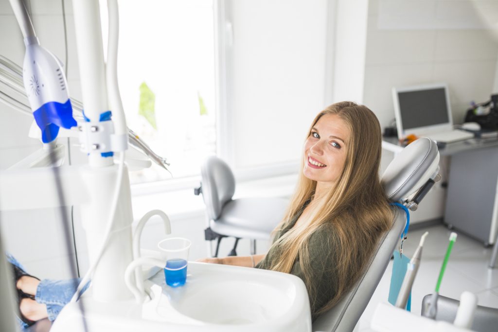 Tratament endodontic pentru canal dentar calcificat la STOMESTET
